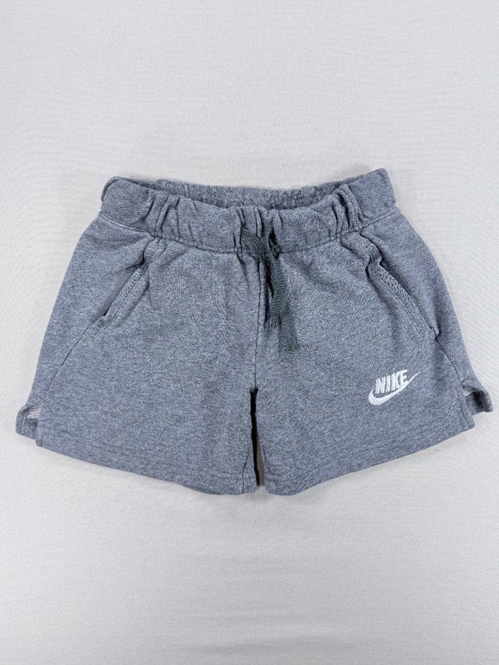 Nike Girls Sportswear Club French Terry Shorts Gray Medium M 10/12 EUC